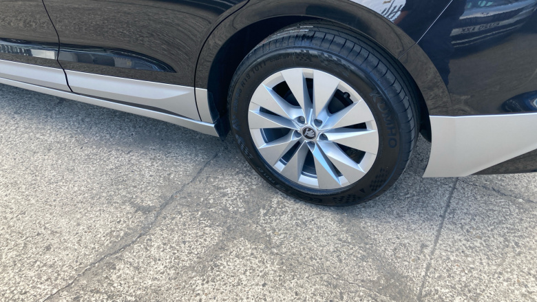 Skoda Enyaq 150kW 60 SE L 63kWh 5dr Auto Electric Estate